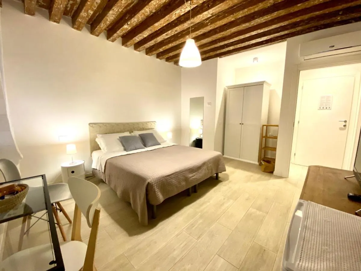 Santa Caterina Hotel Venice 0*,